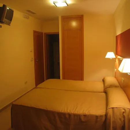 Guest house Ciudad De Caparra 2*
