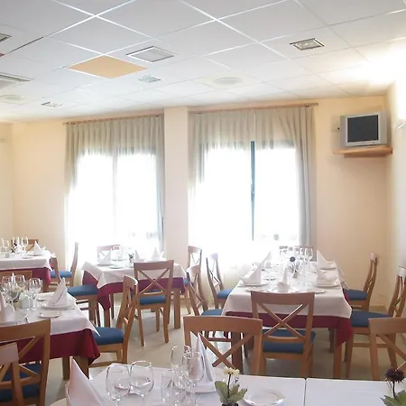 ゲストハウス Ciudad De Caparra 2*