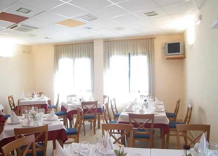 Pensjonat Ciudad De Caparra 2*